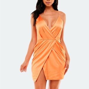 Bebe Orange Bodycon Mini‎ Dress Plunge Neckline Sleeveless